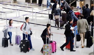 Từ 1/8, hành lý xách tay lên máy bay được tăng từ 7kg lên 12kg