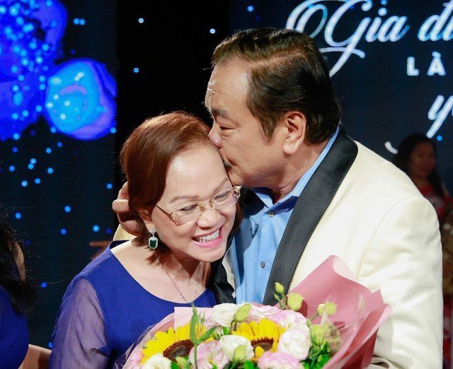 Tình yêu của Dr Thanh dành cho Madam Nụ: Yêu không được trước sau như một