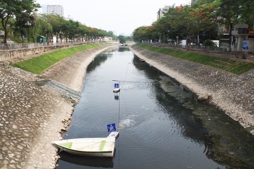 Máy lọc nước công nghệ Nhật Bản ở sông Tô Lịch vẫn hoạt động sau 2 tháng.