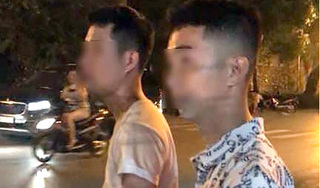 Công an Hà Nội truy tìm nhóm thanh niên đánh hội đồng 2 thiếu nữ nhập viện