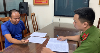 Bắt quả tang đối tượng mang gần 2 nghìn viên ma túy đi tiêu thụ