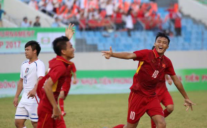 CĐV ĐNA cổ vũ U15 Việt Nam đánh bại U15 Đông Timor