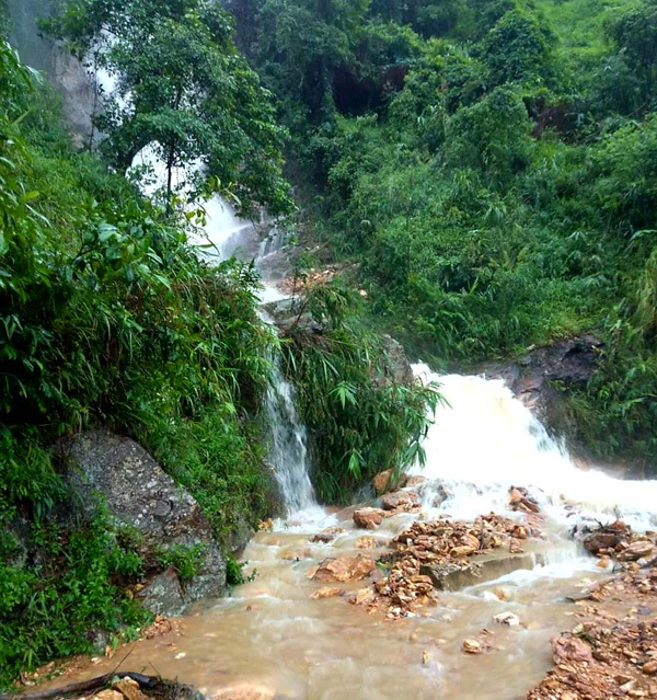 Lạng Sơn: Mưa lớn gây ngập cầu, nhiều thôn bản bị cô lập5