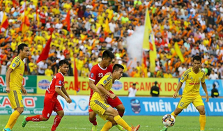 CLB Nam Định nhận cú đúp giải thưởng trước trận đấu với Quảng Ninh