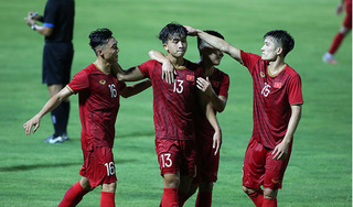 HLV Kitchee ngạc nhiên trước sức mạnh của U22 Việt Nam