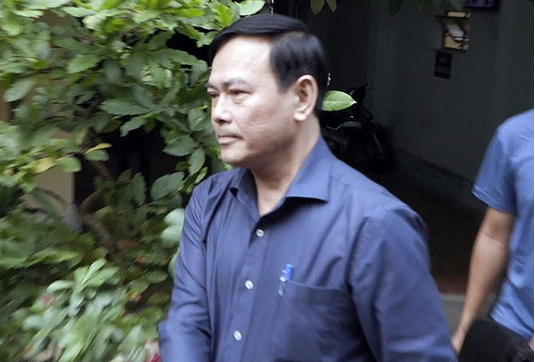 Bị cáo Nguyễn Hữu Linh vụ sàm sỡ bé gái 'bình tĩnh' đến hầu tòa lần 2