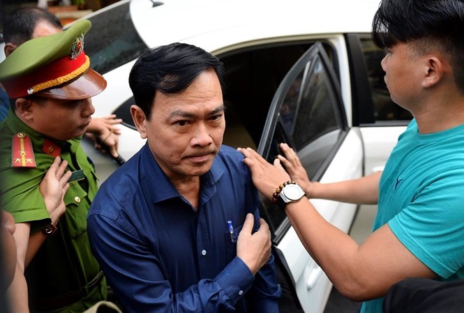 Nguyễn Hữu Linh dâm ô bé gái trong thang máy lĩnh 18 tháng tù