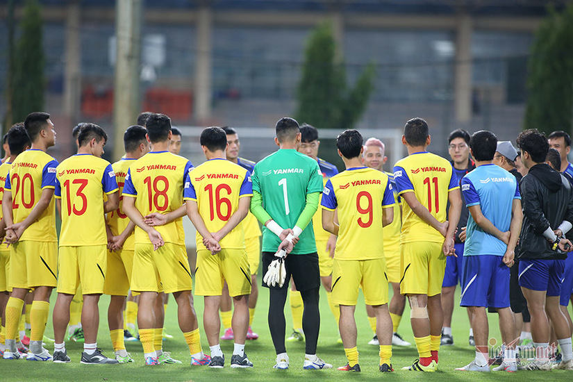 Đội tuyển Việt Nam bất ngờ tập kín trước chuyến làm khách đội tuyển Thái 