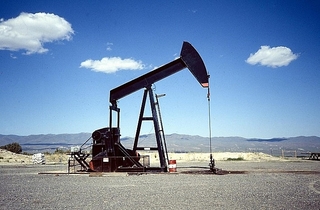 Giá xăng dầu hôm nay 4/9: Tiếp tục giảm mạnh