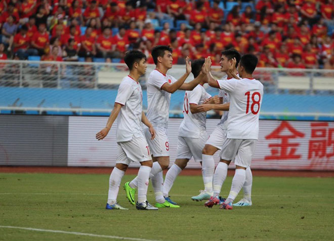 Báo chí Trung Quốc sốc khi đội nhà để thua trắng U22 Việt Nam