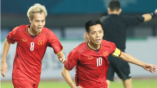 Top vua phá lưới V.League: Văn Quyết, Quang Hải tăng tốc