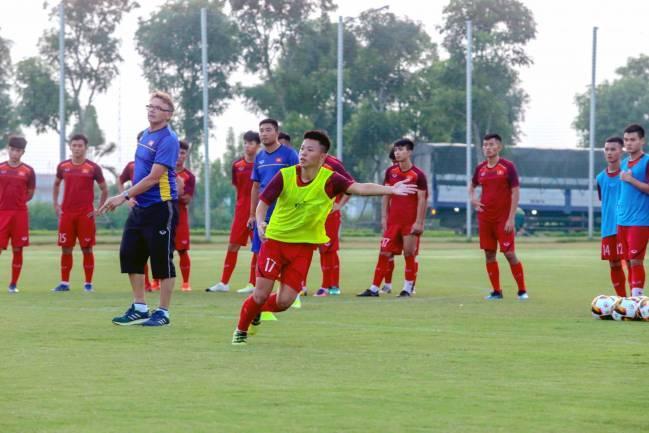 HLV Philippe Troussier khắc phục điểm yếu chết người của U19 Việt Nam