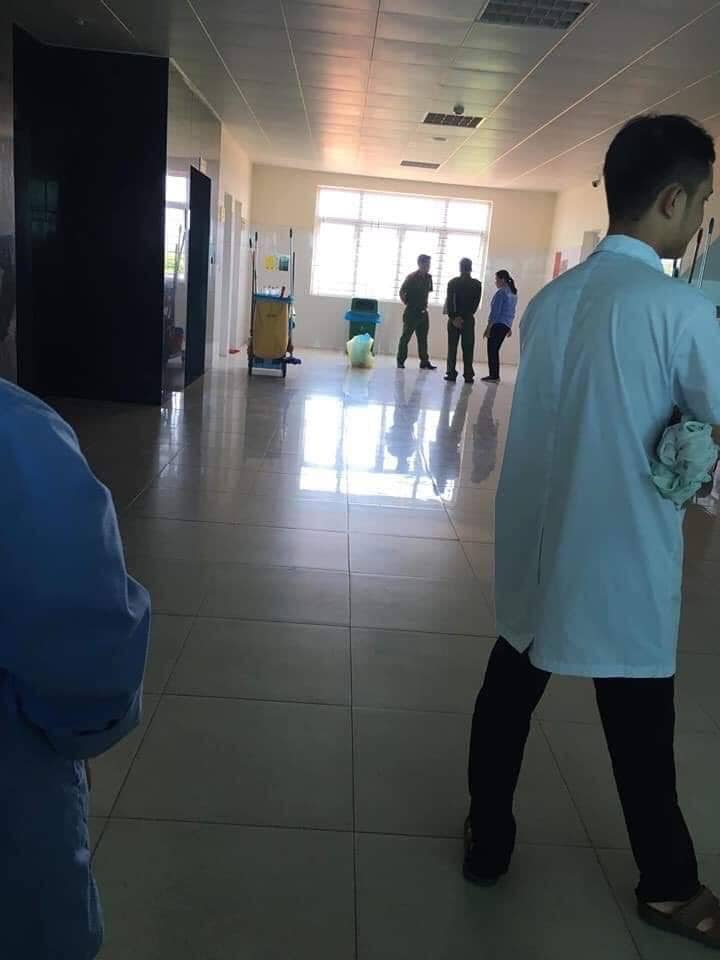 Phát hiện trẻ sơ sinh tử vong trong thùng rác bệnh viện ở Quảng Ninh