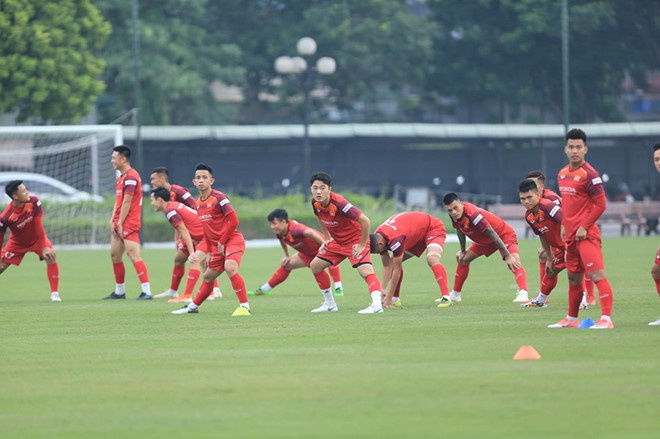 Đội tuyển Việt Nam liên tiếp đón nhận tin kém vui trước trận gặp Malaysia