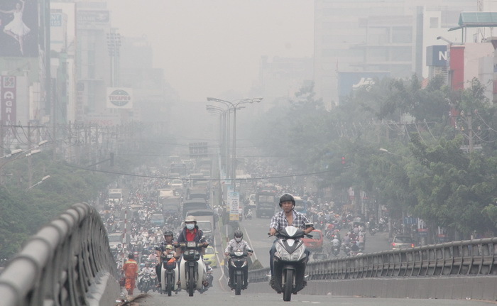Không khí ô nhiễm nghiêm trọng tại Hà Nội: Người dân cần làm gì để bảo vệ sức khỏe?