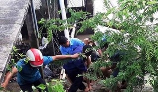 Sửa máy bơm nước bị điện giật, 3 người chết, 2 người bị thương