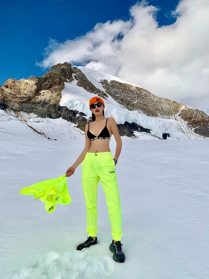 Hoa hậu Kỳ Duyên mặc nội y khoe body dưới cái lạnh âm độ tại ngọn núi cao nhất Châu Âu