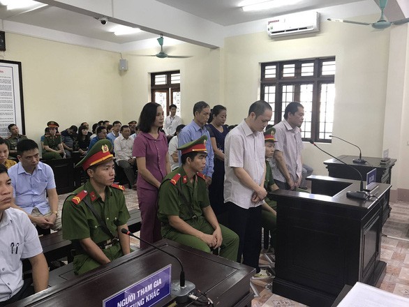 Chánh án Tòa án nhân dân Hà Giang để chồng tác động nâng điểm thi của con