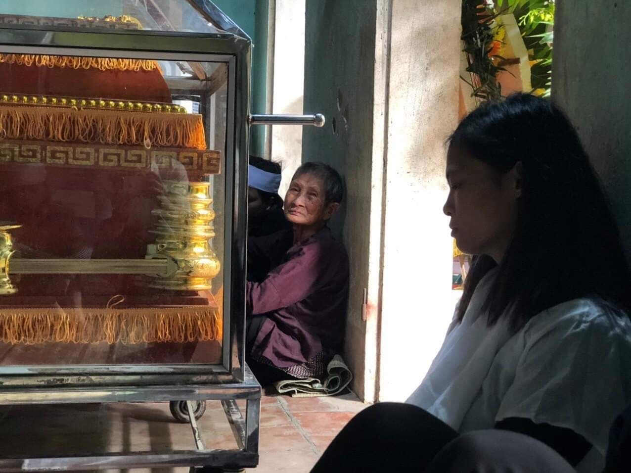 Hiến tạng chồng chết não cứu người, 3 mẹ con bị dân làng đàm tiếu