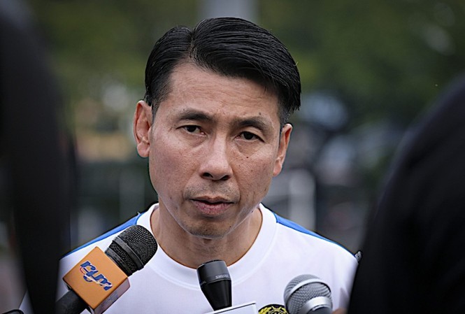 HLV Tan Cheng Hoe: Malaysia đá dưới sức do mặt sân Mỹ Đình không tốt