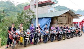 Ấn tượng với màn rước dâu bằng dàn xe motor 'khủng' ở Lào Cai