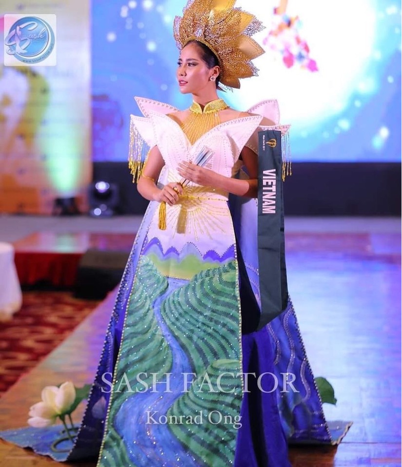 Hoàng Hạnh nhận giải đồng trang phục dân tộc ở Hoa hậu Trái Đất