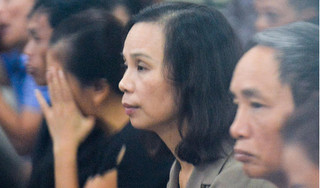 Cựu Phó giám đốc Sở GD&ĐT Hà Giang khóc nức nở nói 'không phạm tội'
