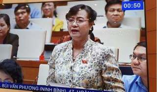 Bà Nguyễn Thị Quyết Tâm rơi nước mắt khi phát biểu trước Quốc hội