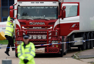 Hé lộ nguyên nhân khiến 39 người chết trong container ở Anh