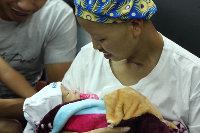 Thêm một người mẹ từ chối điều trị ung thư vú để sinh con 4