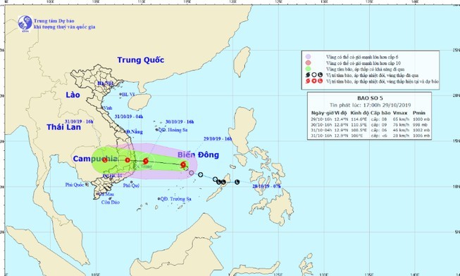 Cơn bão số 5 áp sát Bình Định - Phú Yên