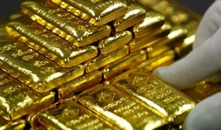 Giá vàng hôm nay 9/12: Vàng tiếp tục giảm do chịu áp lực từ USD