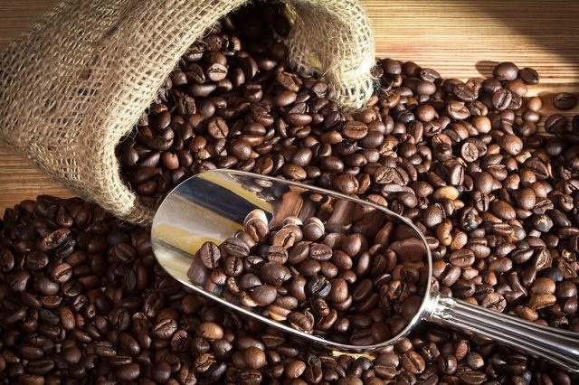 Giá cà phê hôm nay 17/11: Cao nhất ở mức 33.700 đồng/kg