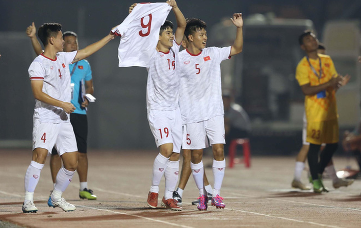 HLV Lê Thụy Hải lo Việt Nam không thắng nổi U19 Nhật Bản