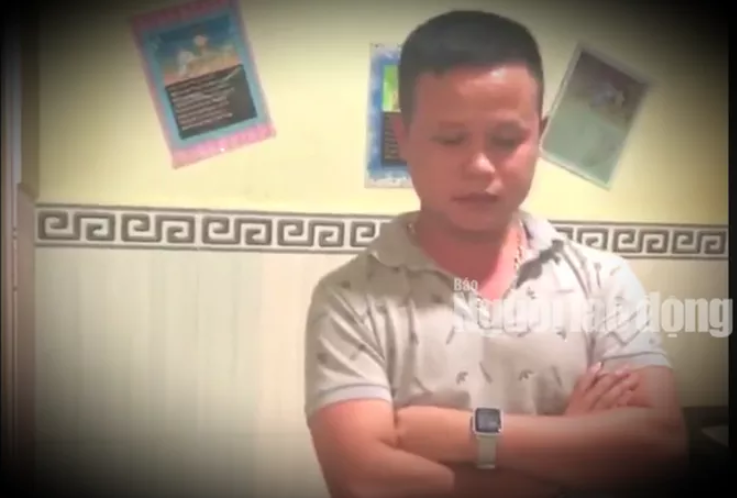 Quay lén phụ nữ trong nhà vệ sinh, gã 'biến thái' quê Nam Định bị phạt 200.000 đồng