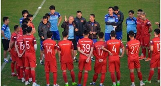 HLV Park Hang Seo chính thức loại 2 cầu thủ trước trận gặp UAE