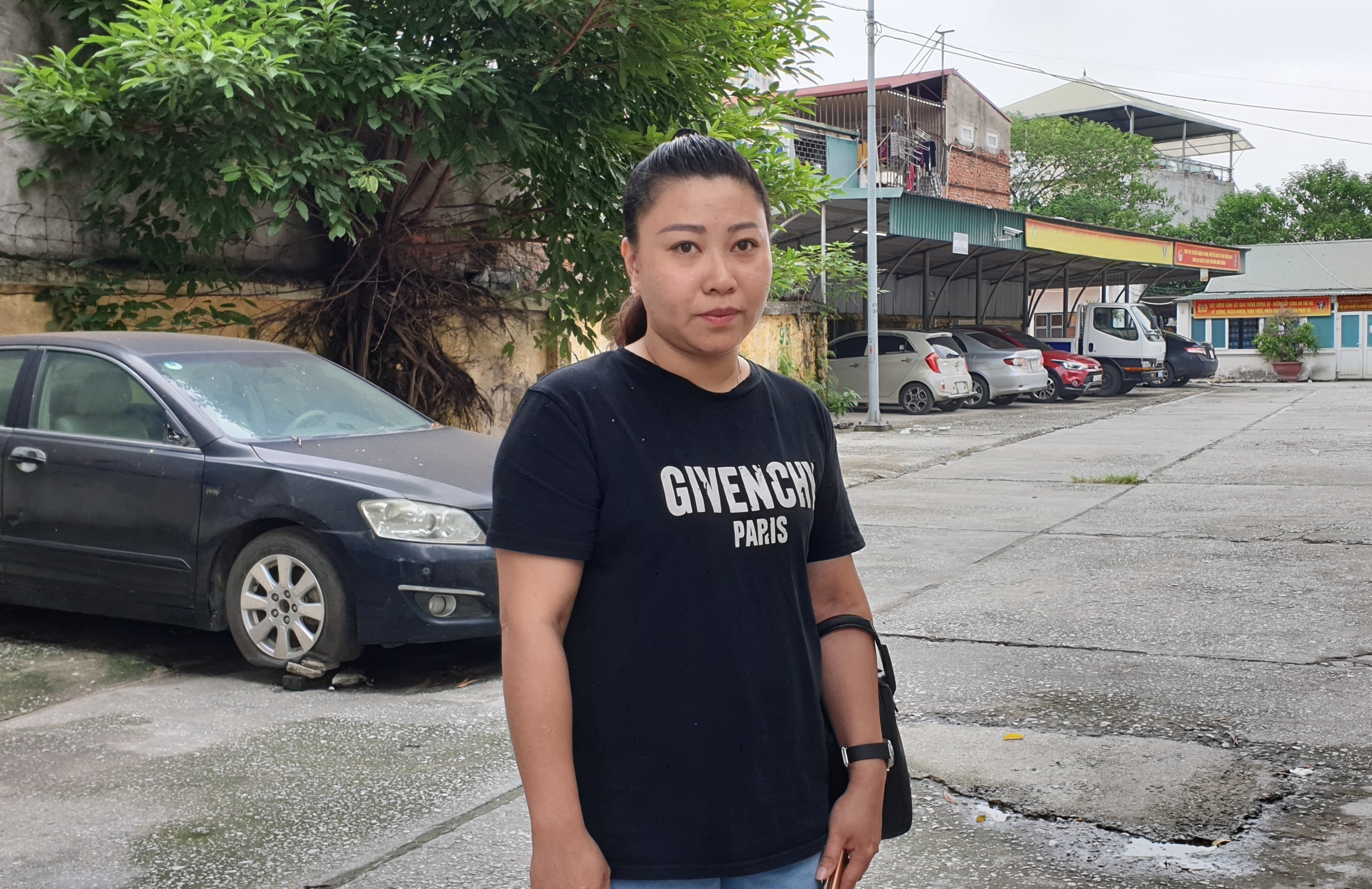 Sẽ cho ra khỏi Ngành đối với nữ công an lăng mạ nhân viên sân bay Tân Sơn Nhất