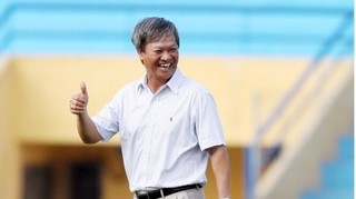HLV Lê Thụy Hải ngợi khen 3 cầu thủ Việt Nam sau trận thắng UAE