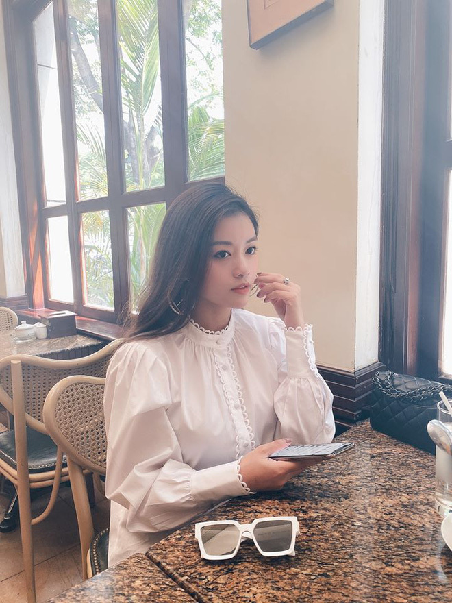 Cô gái xinh đẹp được Quang Hải gửi tặng vé trận Việt Nam Thái Lan5