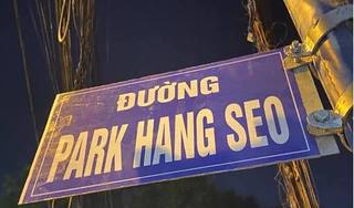 Đã tháo dỡ biển 'đường Park Hang Seo' ở TP.HCM