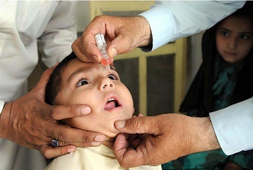Báo động dịch bệnh bại liệt đang là mối nguy với trẻ nhỏ