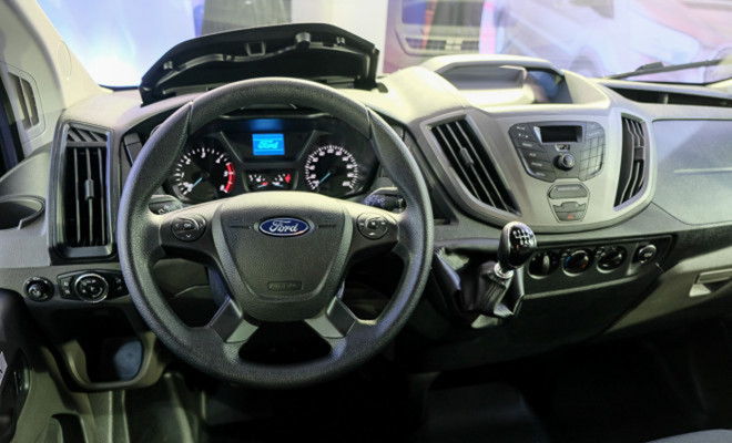 Ford Transit 2020 giá bán hơn 1 tỷ đồng được cải tiến những gì?3