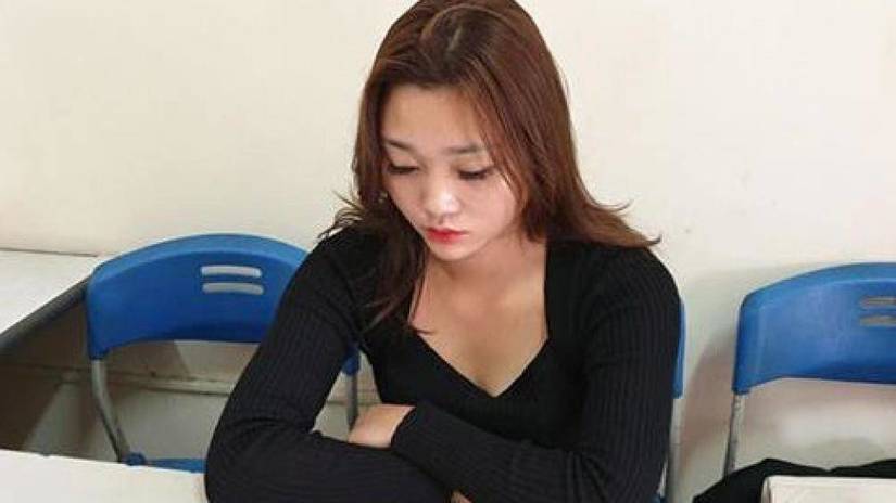 Hot girl xinh đẹp thành kẻ buôn người tù một lần bị lừa bán sang Trung Quốc