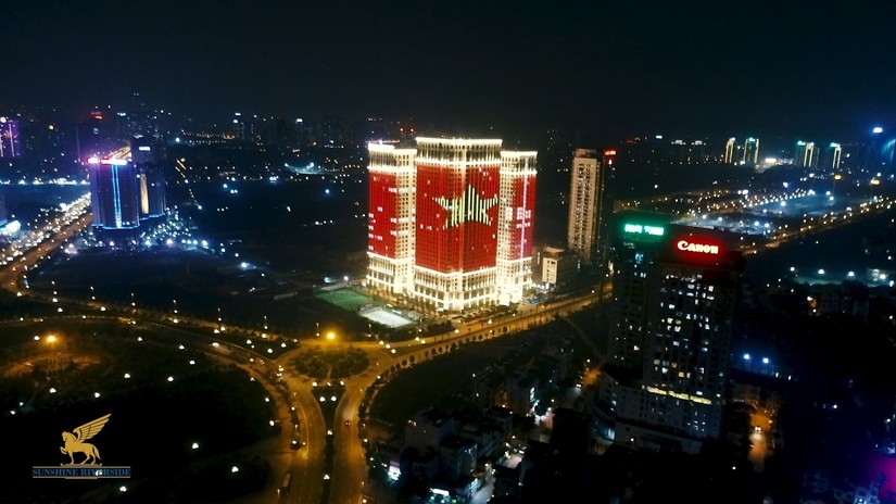 Những tòa nhà rực sáng tại Hà Nội – 1 đêm không ngủ mừng Việt Nam vô địch
