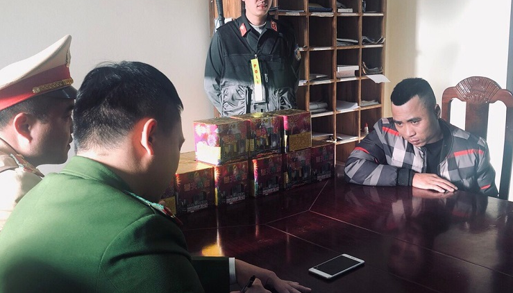 Bắt thanh niên Nam Định lên Lạng Sơn mua pháo bán dịp Tết