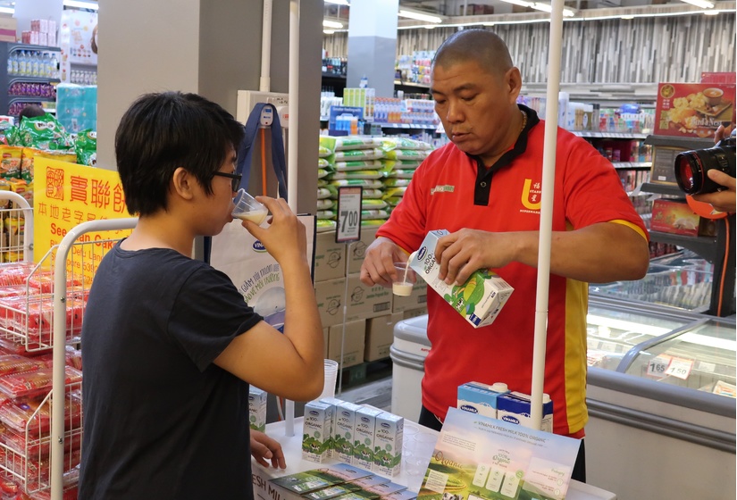 Sữa tươi Organic của Vinamilk 'bắt sóng' người tiêu dùng Singapore