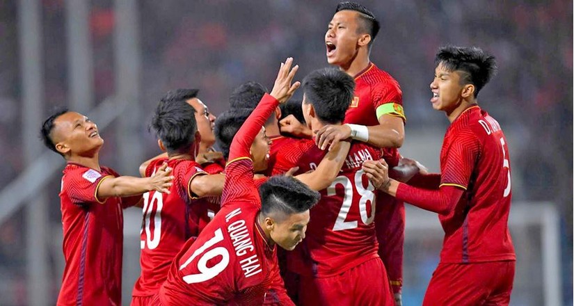 CĐV Trung Quốc cho rằng đội nhà cần đuổi kịp Việt Nam