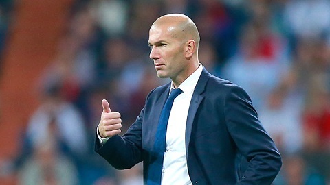 HLV Zinedine Zidane tự tin trước trận Siêu kinh điển với Barcelona