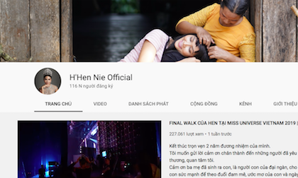 Làm Vlog với 100 nghìn lượt theo dõi, H'Hen Niê nhận nút bạc You Tube