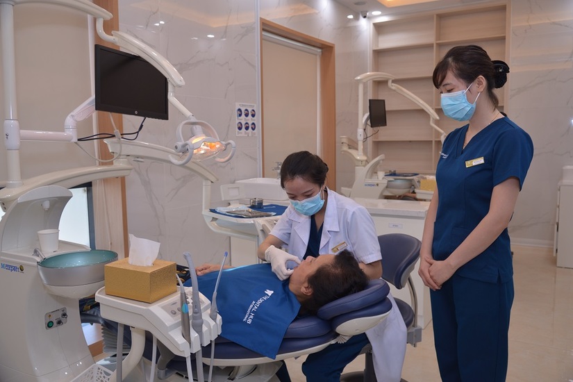 Sử dụng dịch vụ chăm sóc răng miệng chất lượng như ở Singapore ngay tại Việt Nam